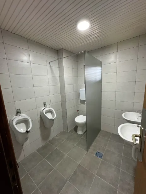 Slika 2 - zemunska bb,  Kuća za izdavanje, 380m2, 120€